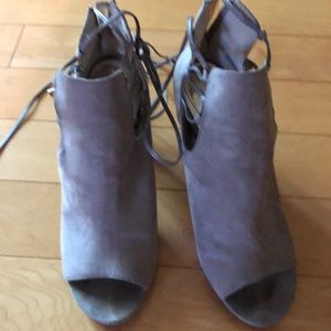 Light grey suede sandals ! worn once !